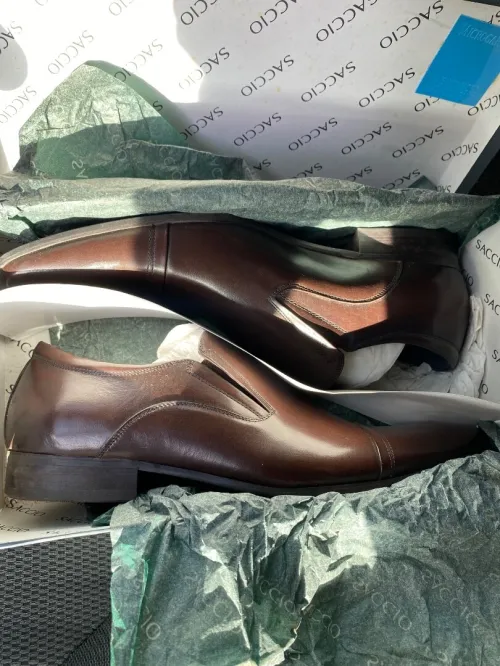Chaussures homme cuir NEUVES en boîte