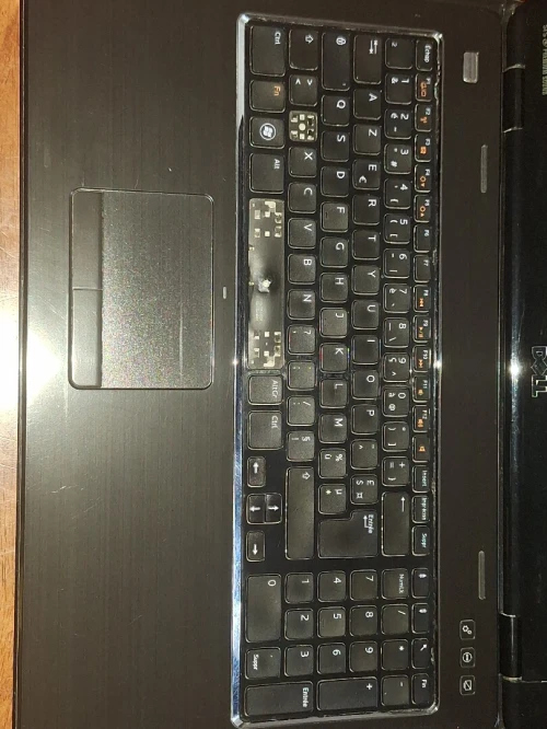DELL Inspiron N7110