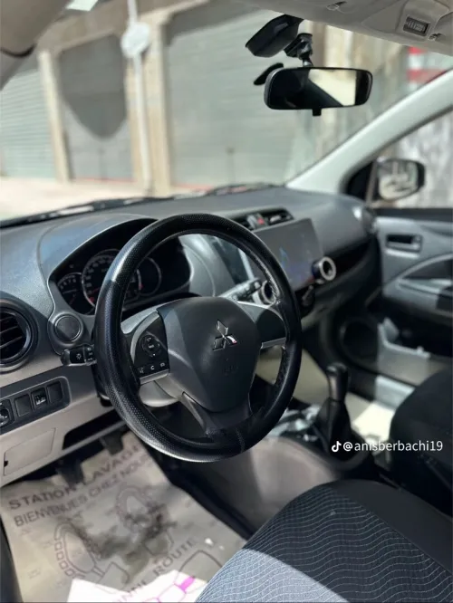 Mitsubishi Space star 2024 
