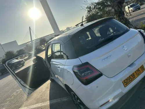 Suzuki Swift 2025 Glx