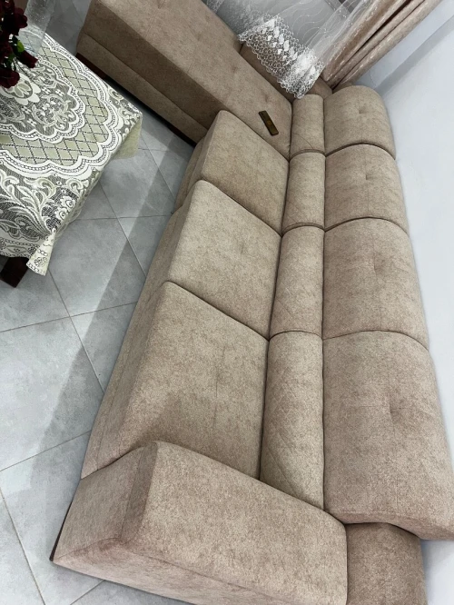 Salon moderne en très bon état à vendre 10-10 jdid