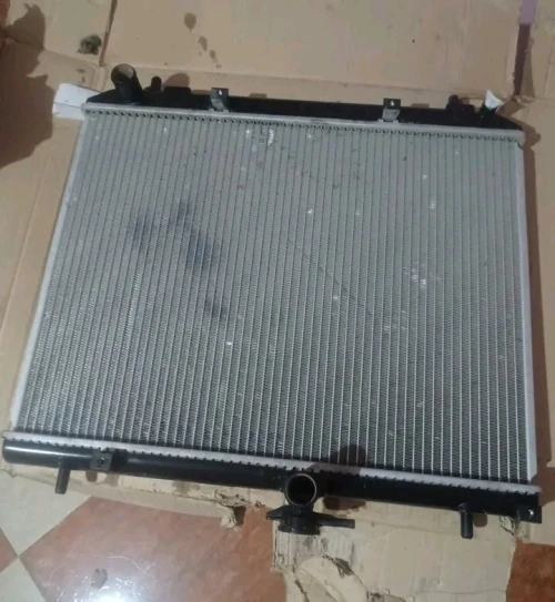 Radiateur daihatsu terios et grend max d origine