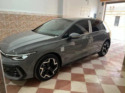 Volkswagen Golf 8 2025 R-Line