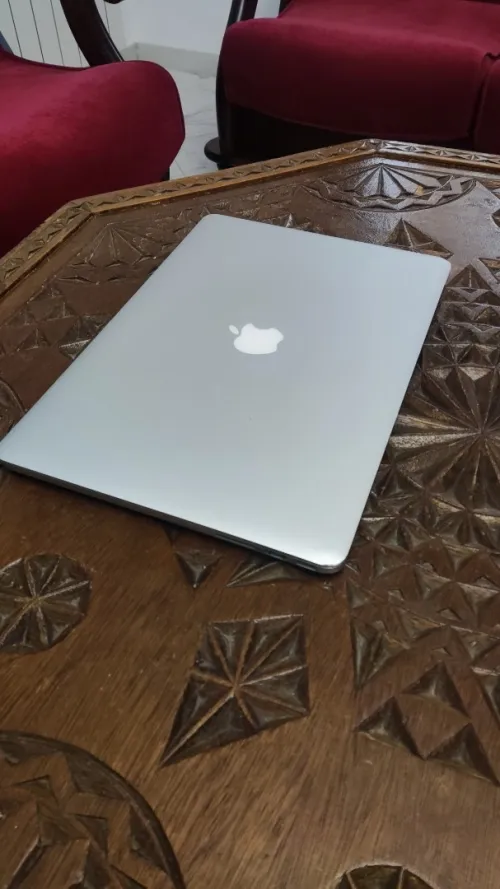 MacBook pro R9 I7 2,8GHZ 16GO 512SSD