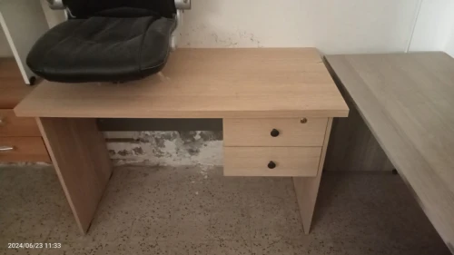 Lot Mobilier De Bureau