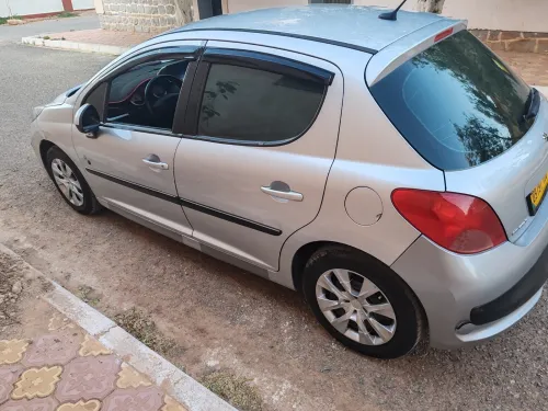 Peugeot 207 2008 207