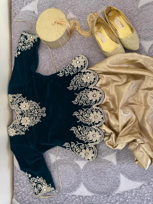 Karakou avec chachia et chaussures 