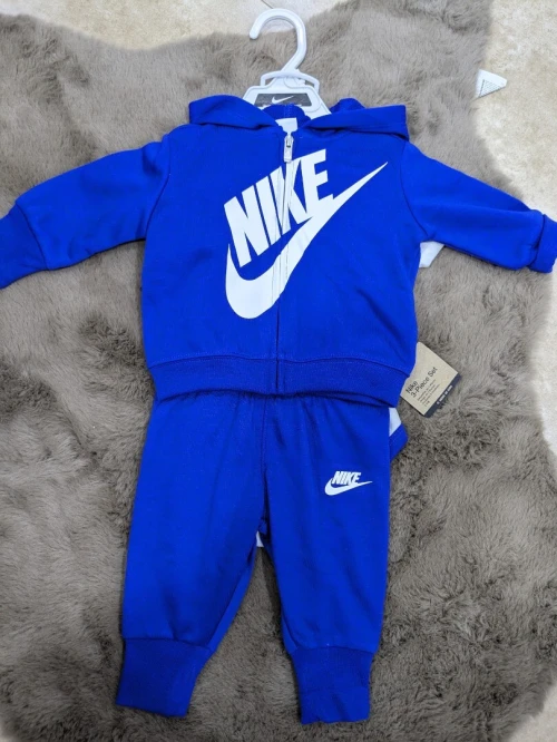 Survêtement Nike original 3piece pour bébé 6mois 