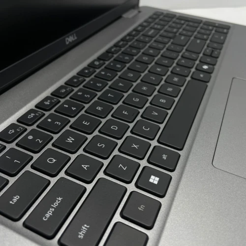 Dell Precision 3591Neuf intel ultra 7 H 14eme Generation Ram 32Gb Stockage 1Tb SSD RTX 1000 6GB VRAM