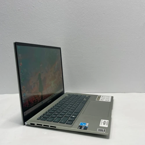 Asus ZenBook 14 Oled i5 12eme Generation Ram 16 Gb Stockage 512 Gb