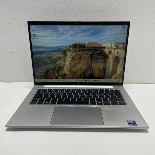 HP EliteBook 840 G11 Ultra 7 14eme Generation Serie H Ram 32 Gb Stockage 1Tb