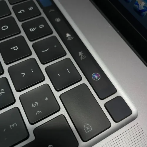 Macbook PRO 2019 i7 Ram 16 Gb Stockage 512 GB 3K 16 Pouces