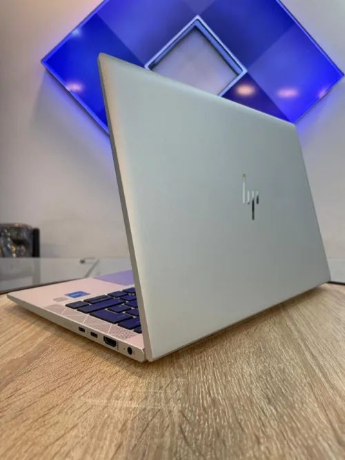 HP Elitebook 830 G8 i5 11eme Generation Ram 8 Gb Stockage 256 Gb
