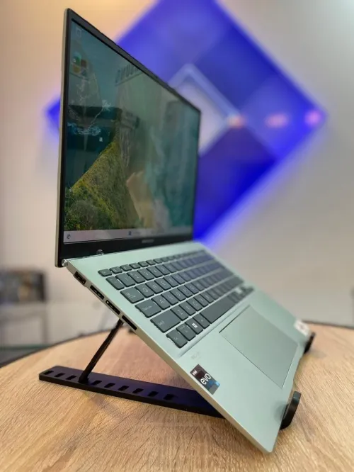 Asus ZenBook 14 i7 12eme Generation Serie P Ram 16 Gb Stockage 512 Gb 2,8K Oled