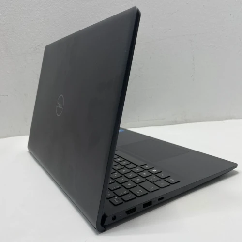 DELL Vostro 15 neuf sous emballage i3 13eme Generation Ram 8Gb Stockage 512Gb