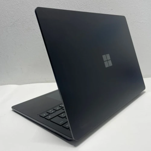 Microsoft surface laptop 6 Tactile Ultra 7 Serie H 14eme Generation Ram 16 Gb Stockage 256 Gb