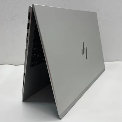HP EliteBook 665 G11  Ryzen 7 Pro Series 7000 Ram 16 Gb Stockage 512 Gb Neuf