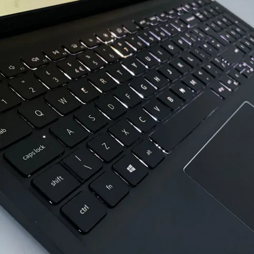 Dell Vostro 15 i7 11eme Generation Processeur H Ram 16 Gb Stockage 512 Gb