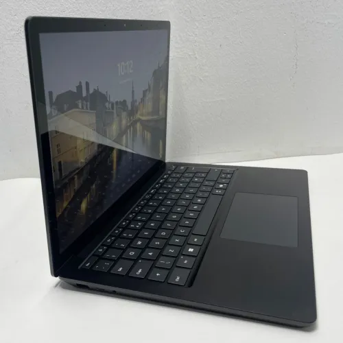 Microsoft surface laptop6 tactile Ultra7 serie H 14eme Generation Ram 16 Gb Stockage 256Gb