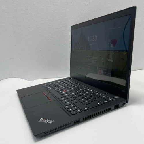Lenovo Thinkpad T490 tactile i5 8eme Génération Ram 16 Gb Stockage 256 Gb