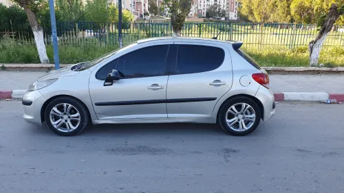 Peugeot 207 2008 