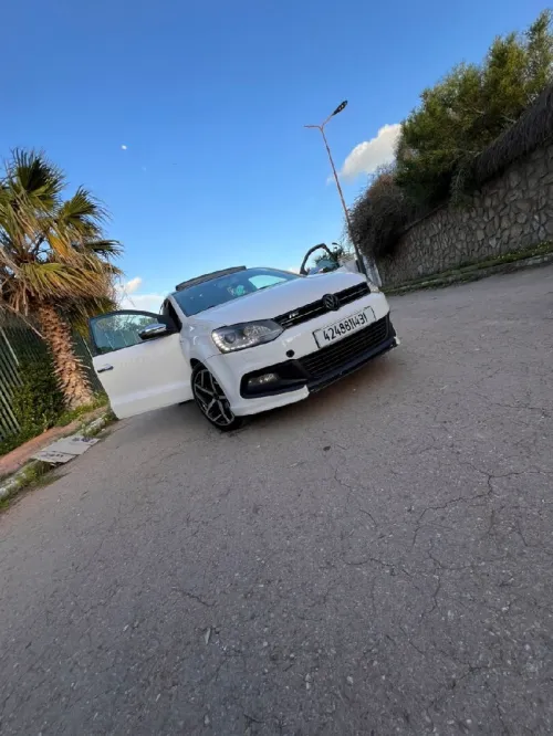Volkswagen Polo 2014 R-line