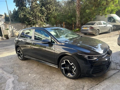 Volkswagen Golf 8 2025 R-Line