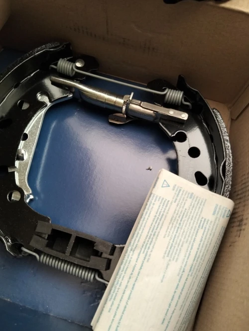 Kit mouchoir ferodo  arrière Yaris 2013 +