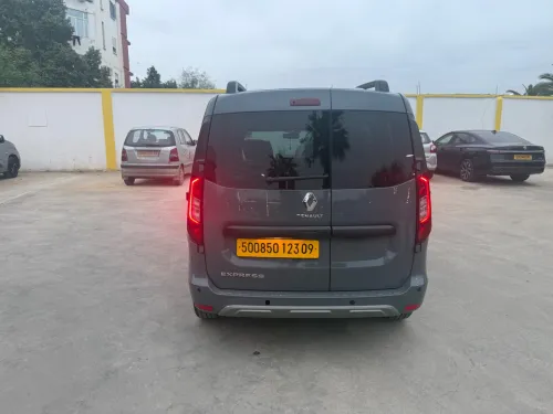 Renault Kangoo 2023 Tout option