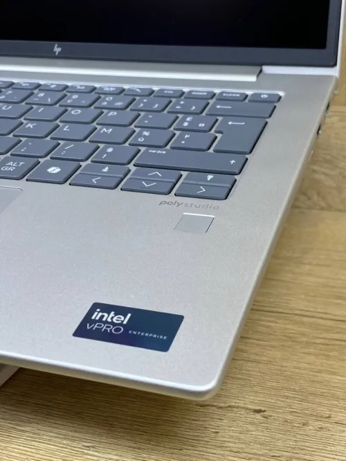HP ELITEBOOK 640 G11NEUF JAMAIS UTILISE ULTRA 5 135U VPRO  32Go DDR5 512 GB SSD