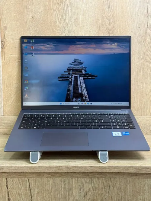 Huawei MateBook D16 i5-13420H 16GB RAM 512GB SSD Écran 16" FHD