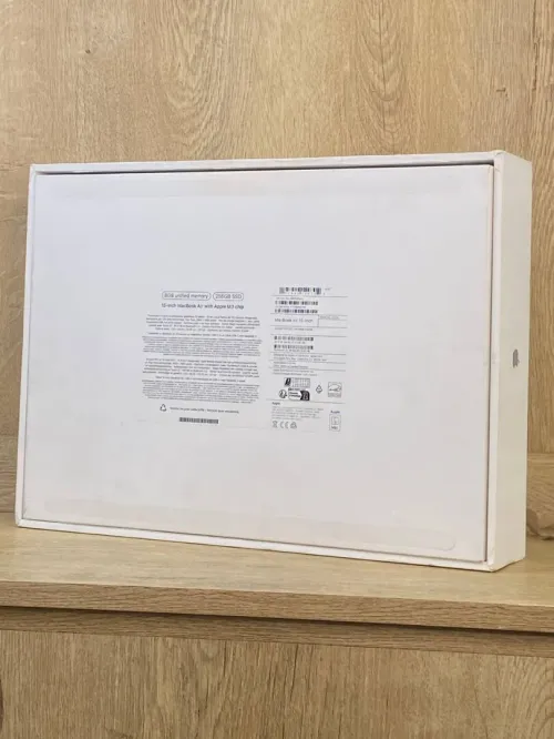 MACBOOK AIR M3 15 INCH JAMAIS ACTIF 256 GB SSD 8 GB