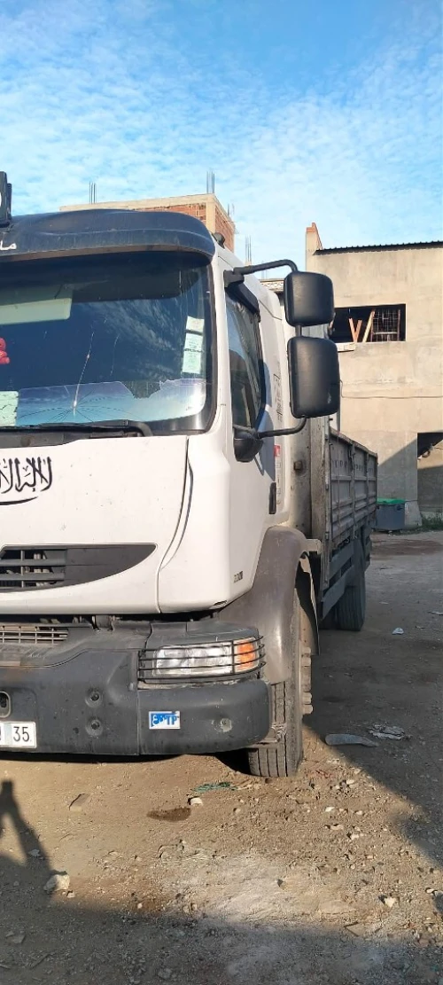 Renault Midlum 220 Dxi 2011 Renault Midlum 220 Dxi 2011 