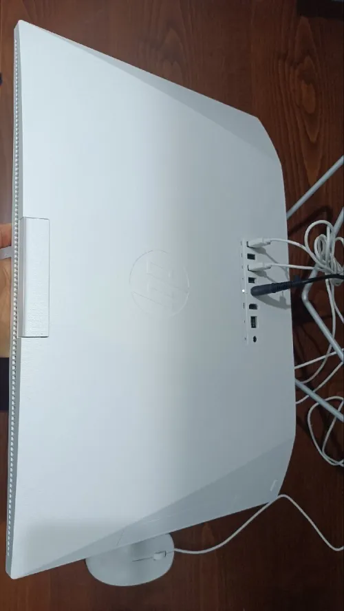 كمبيوتر HP All-in-One مستعمل بحالة ممتازة +كاسك ڨايمينغ مجانا