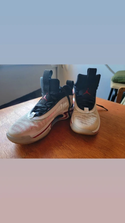 Air Jordan 36 أصلي 100% - مقاس 39 - حالة  ممتازة (promotion)