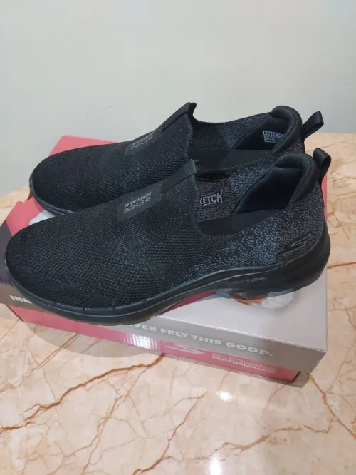 Skechers Chaussures Pour femme, taille 39, original