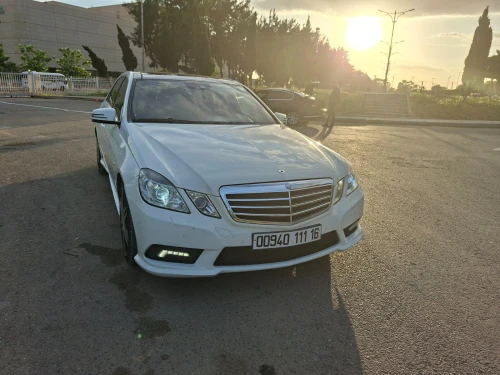 Mercedes Classe E 2011 AVANTGARDE Pack AMG