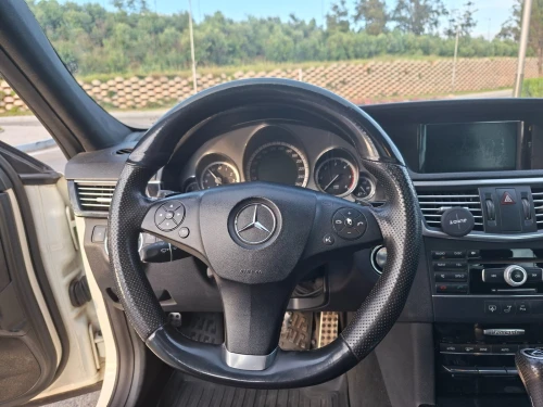 Mercedes Classe E 2011 AVANTGARDE Pack AMG