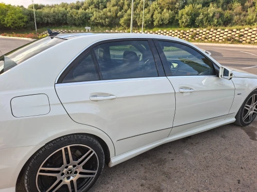 Mercedes Classe E 2011 AVANTGARDE Pack AMG