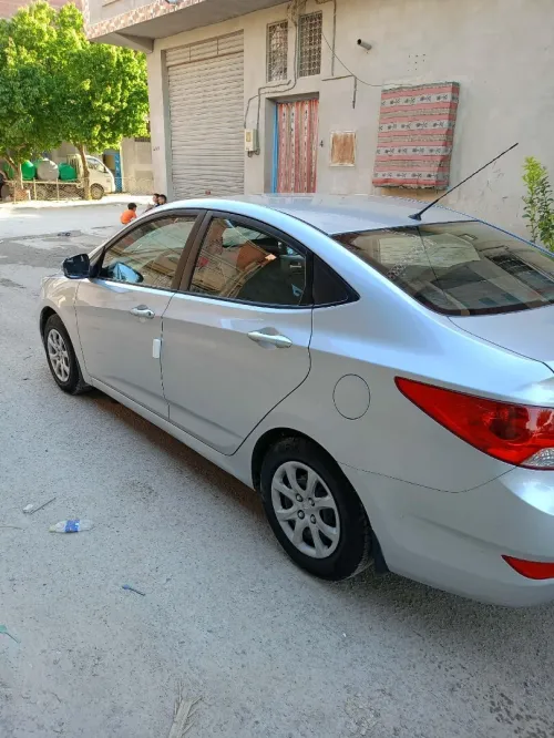 Hyundai Accent RB  4 portes 2011 Accent RB  4 portes