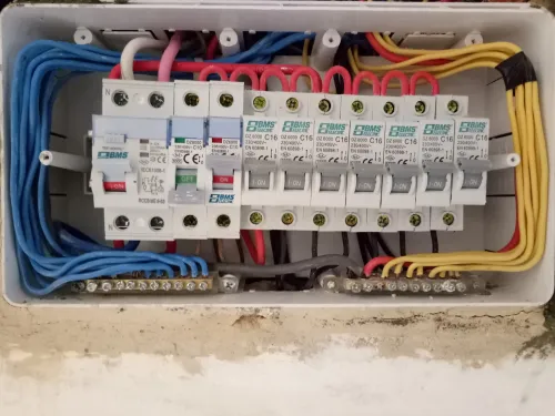 Électricien 