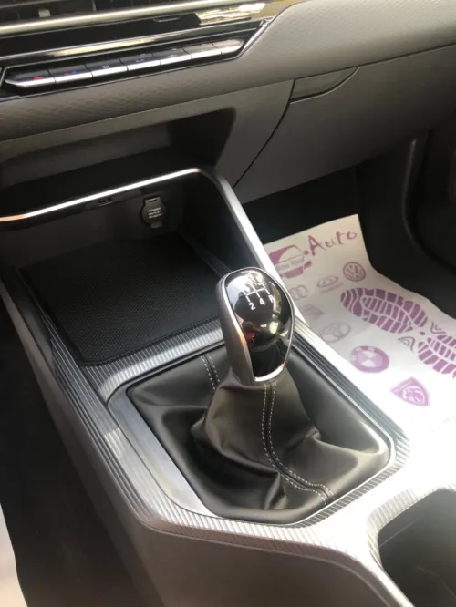 Geely Emgrand 2025 Emegrand
