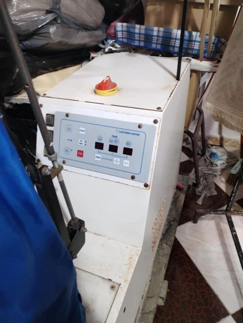mannequin repassage vapeur ghidini (pour degressage pressing) bonne etat