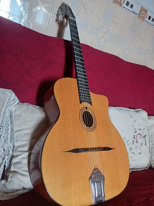 Guitare jazz manouche Maurice Dupont MD100 