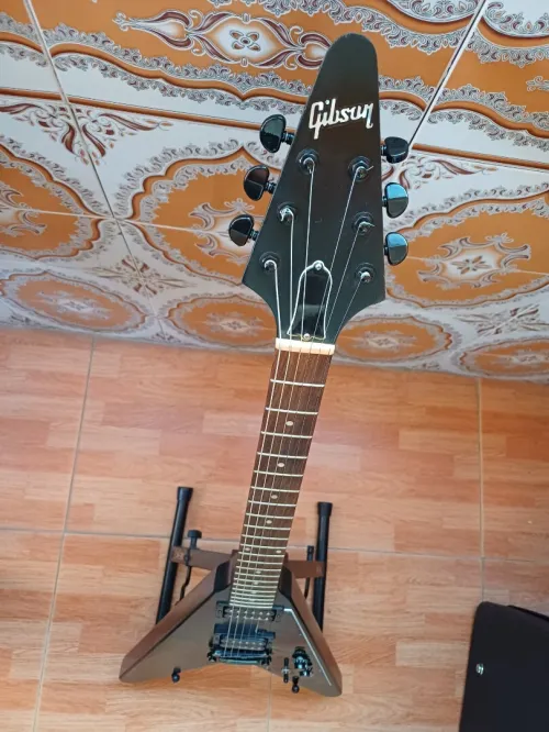 Guitare Gibson flying V B-2