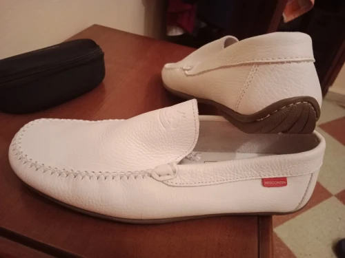 Mocasin blanc