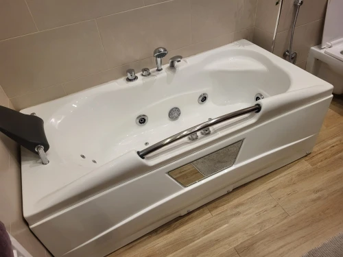 Baignoire jacuzzi