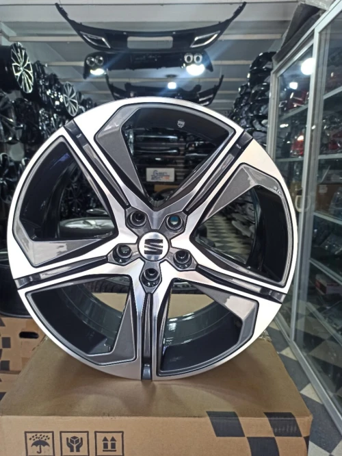 Jantes en alliage Seat Leon FR R18