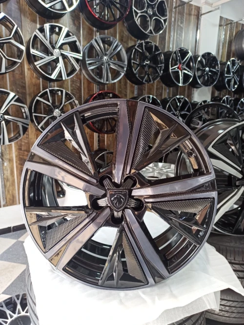 J'entends alliage Peugeot 308 GT la nouvelle par 17 et par 18