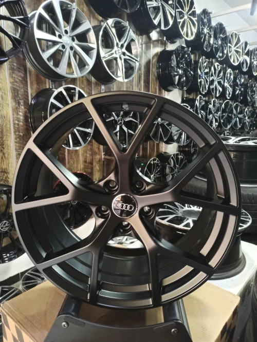 Jantes en alliage Audi RS3 R19